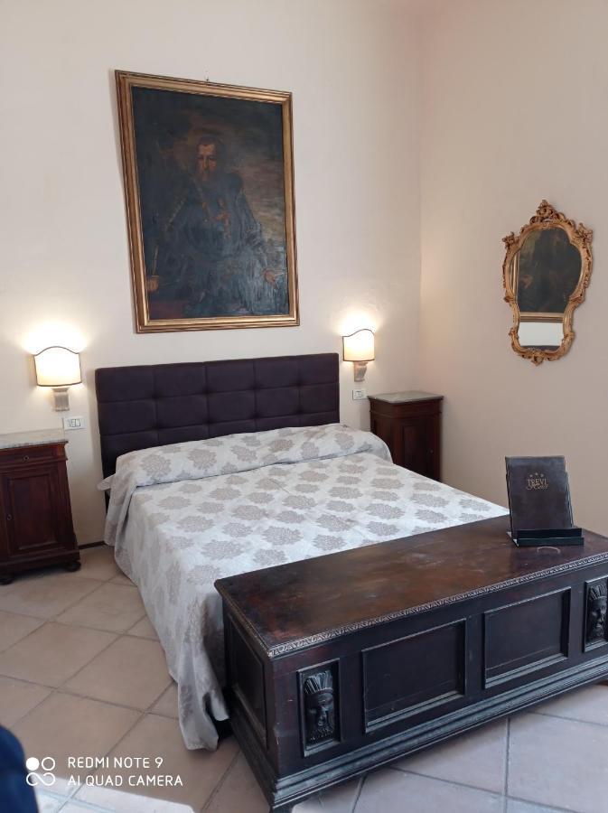 HOTEL TREVI Palazzo Natalini Esterno foto