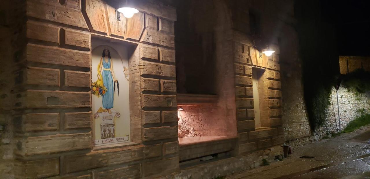 HOTEL TREVI Palazzo Natalini Esterno foto