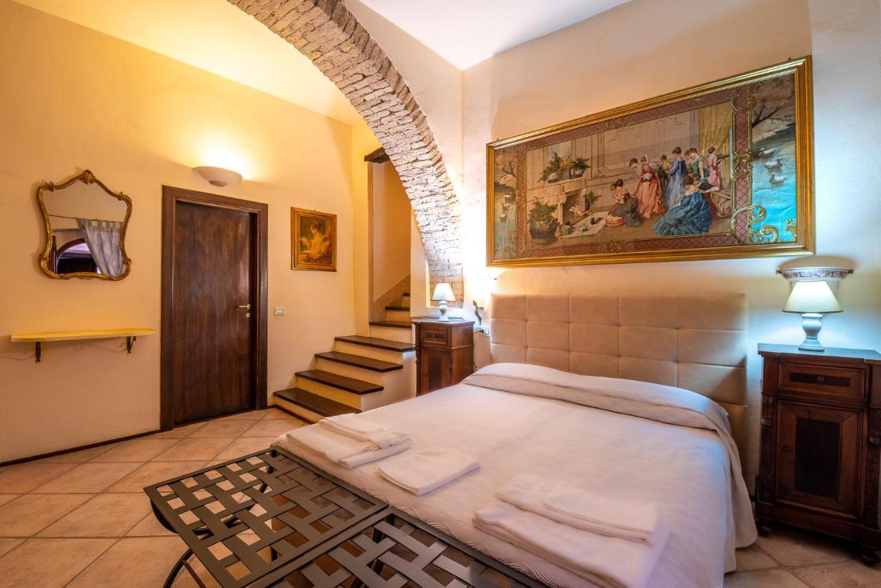 HOTEL TREVI Palazzo Natalini Esterno foto