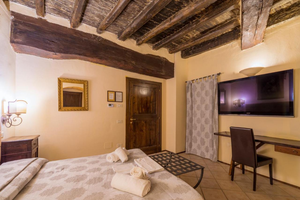 HOTEL TREVI Palazzo Natalini Esterno foto